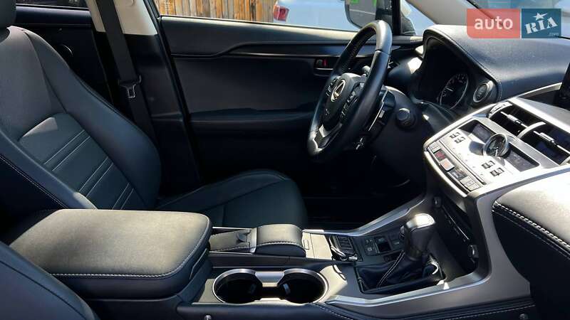 Внедорожник / Кроссовер Lexus NX 2018 в Львове