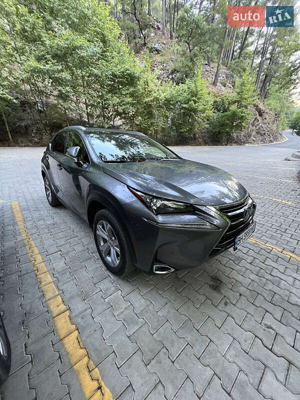 Lexus NX 2017