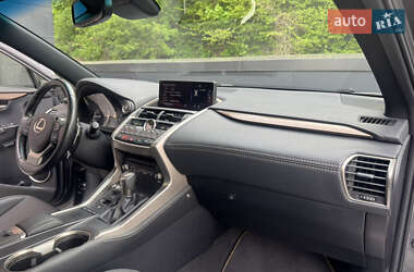 Внедорожник / Кроссовер Lexus NX 2019 в 