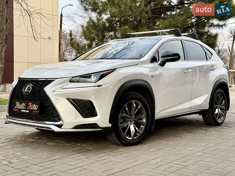 Lexus NX 2021