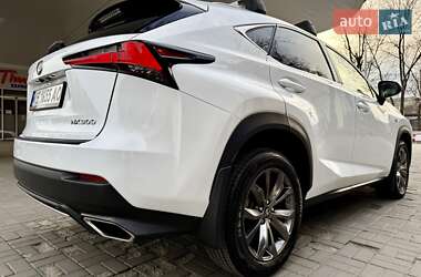 Позашляховик / Кросовер Lexus NX 2021 в 