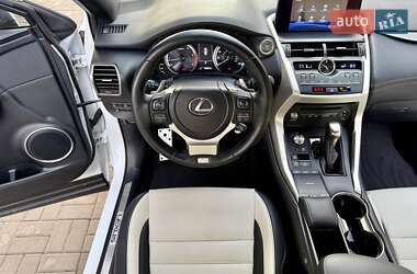 Позашляховик / Кросовер Lexus NX 2021 в 