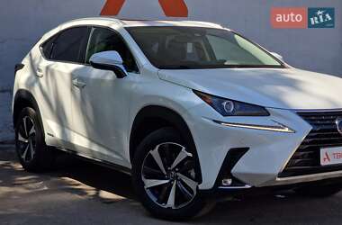 Внедорожник / Кроссовер Lexus NX 2019 в 