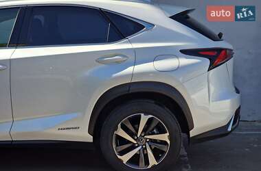 Внедорожник / Кроссовер Lexus NX 2019 в 