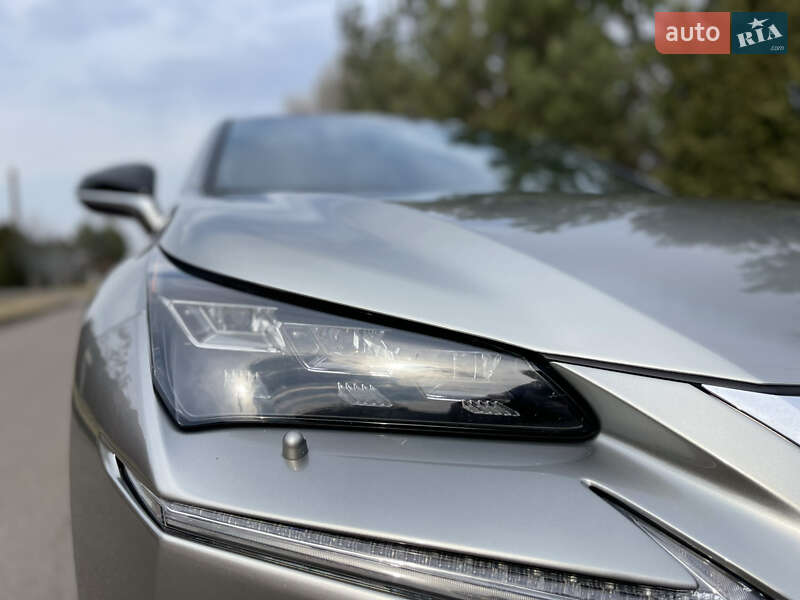 Внедорожник / Кроссовер Lexus NX 2015 в Ровно