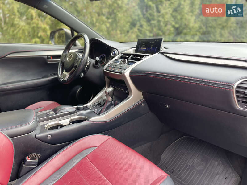 Внедорожник / Кроссовер Lexus NX 2015 в Ровно