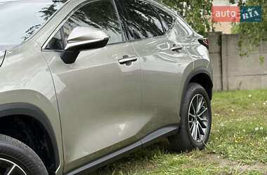 Позашляховик / Кросовер Lexus NX 2023 в 