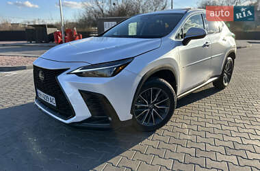 Внедорожник / Кроссовер Lexus NX 2022 в 