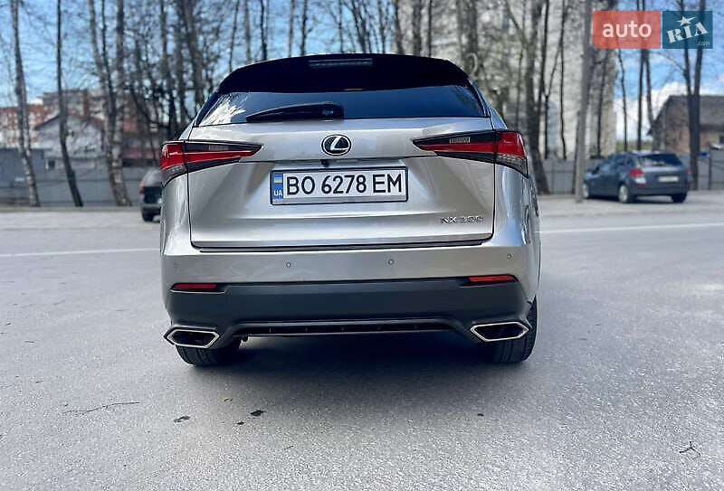 Позашляховик / Кросовер Lexus NX 2017 в Києві