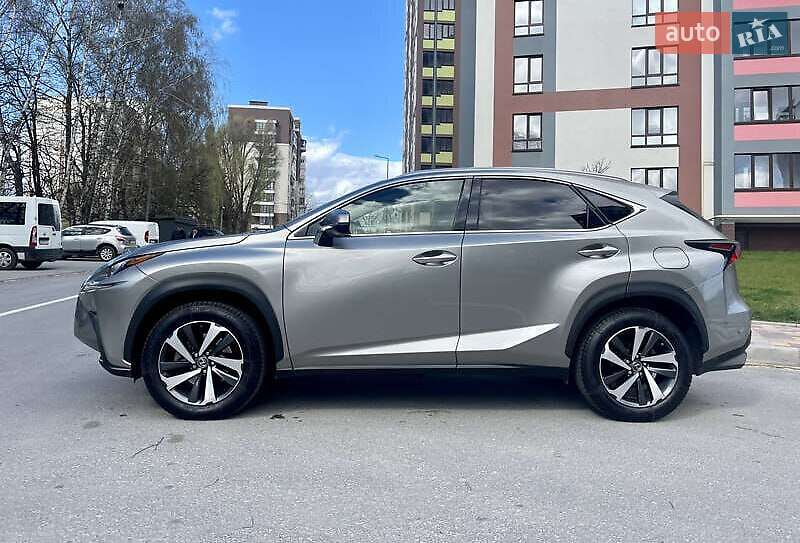 Позашляховик / Кросовер Lexus NX 2017 в Києві