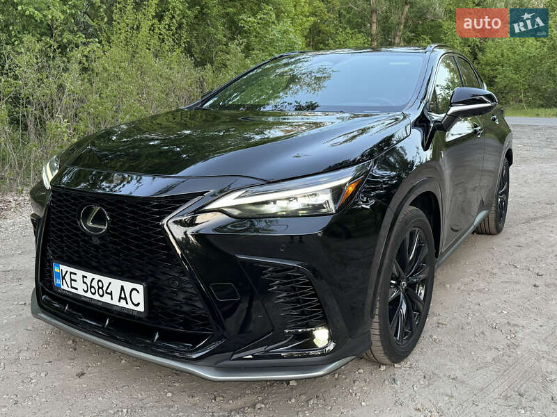 Lexus NX 2022