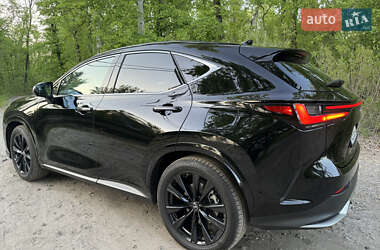 Внедорожник / Кроссовер Lexus NX 2022 в 