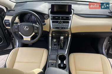 Внедорожник / Кроссовер Lexus NX 2021 в 