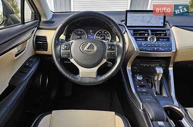 Внедорожник / Кроссовер Lexus NX 2016 в 