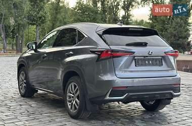 Внедорожник / Кроссовер Lexus NX 2019 в 