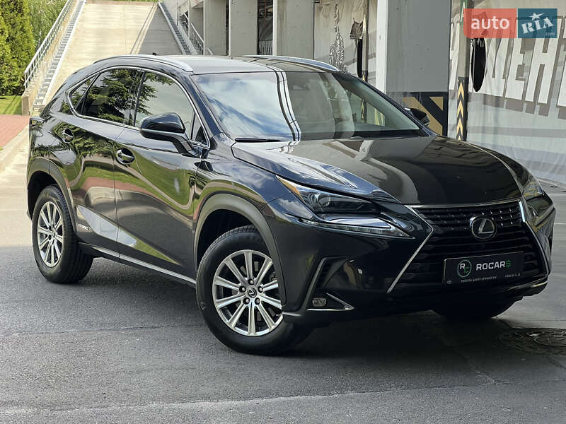 Позашляховик / Кросовер Lexus NX 2018 в 