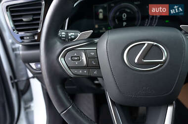 Внедорожник / Кроссовер Lexus NX 2021 в 