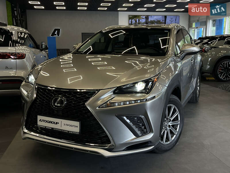 Lexus NX 2019
