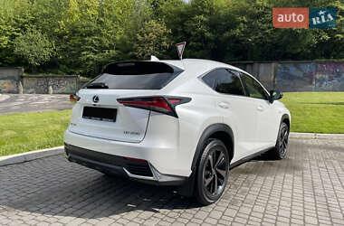 Внедорожник / Кроссовер Lexus NX 2020 в 