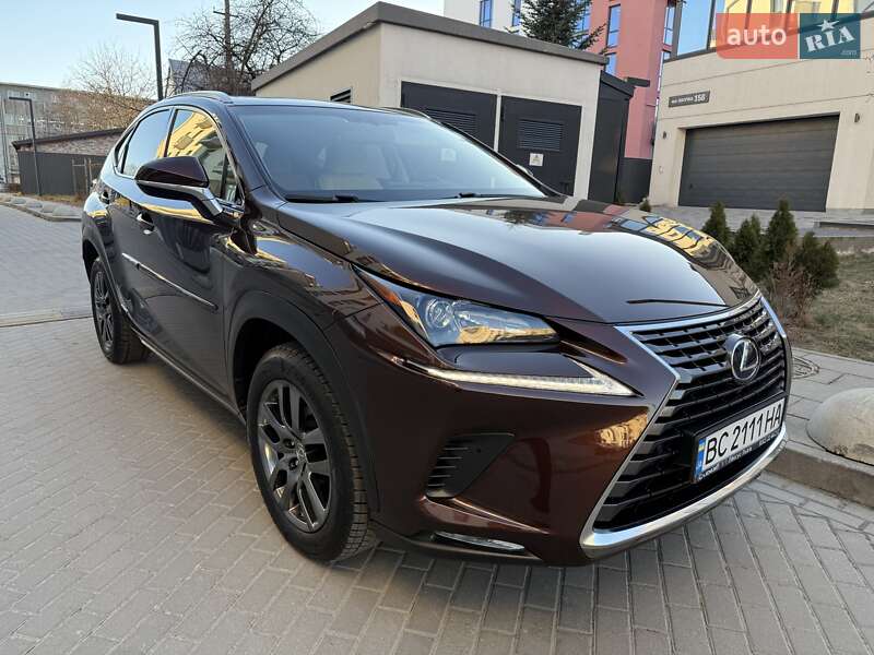 Внедорожник / Кроссовер Lexus NX 2016 в Львове