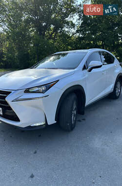 Внедорожник / Кроссовер Lexus NX 2015 в 
