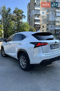 Внедорожник / Кроссовер Lexus NX 2015 в 