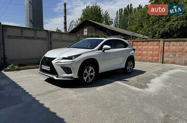 Внедорожник / Кроссовер Lexus NX 2016 в Одессе