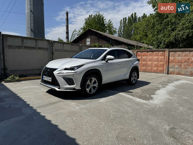 Lexus NX 2016