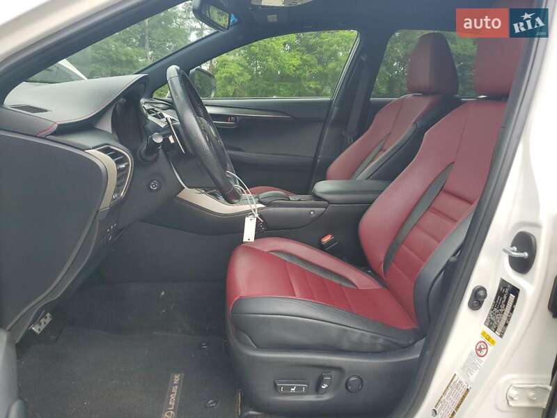 Позашляховик / Кросовер Lexus NX 2017 в Івано-Франківську