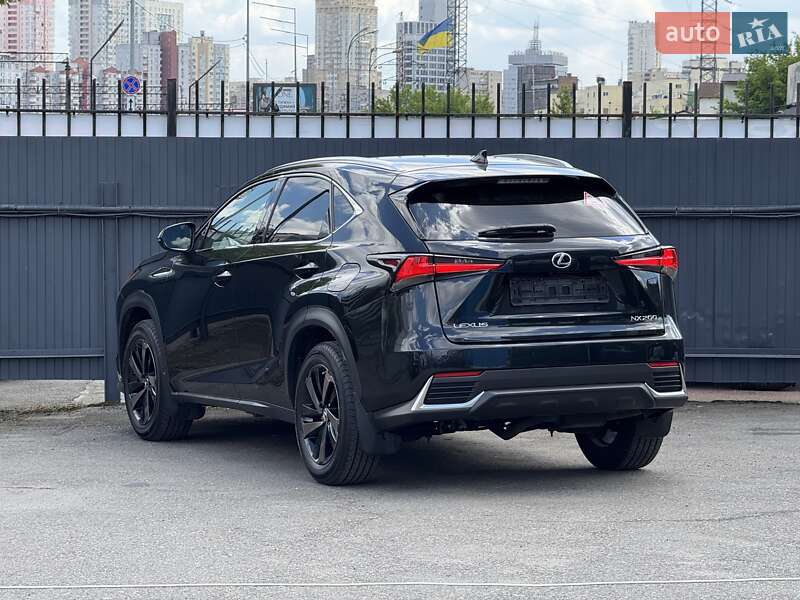 Внедорожник / Кроссовер Lexus NX 2020 в Киеве