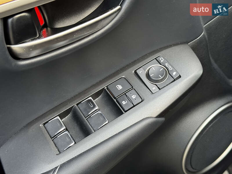 Внедорожник / Кроссовер Lexus NX 2019 в Киеве