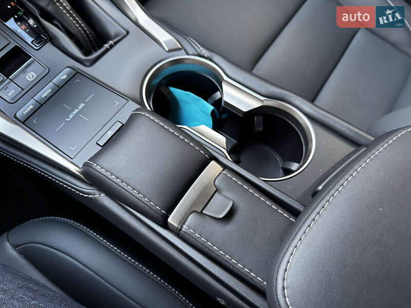 Внедорожник / Кроссовер Lexus NX 2019 в Киеве