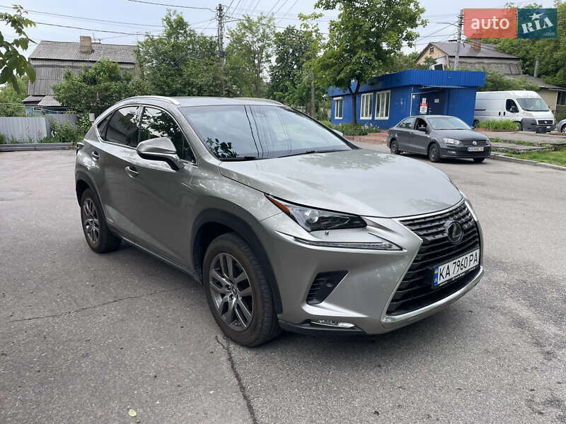 Внедорожник / Кроссовер Lexus NX 2019 в 