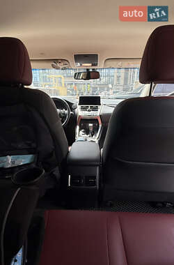 Внедорожник / Кроссовер Lexus NX 2018 в 