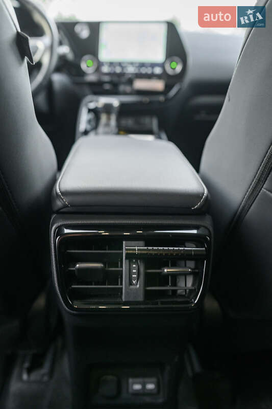 Внедорожник / Кроссовер Lexus NX 2022 в Новояворовске