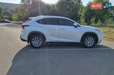 Внедорожник / Кроссовер Lexus NX 2015 в 