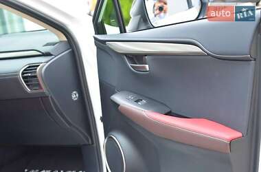 Внедорожник / Кроссовер Lexus NX 2019 в 