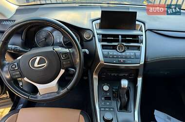 Внедорожник / Кроссовер Lexus NX 2017 в 