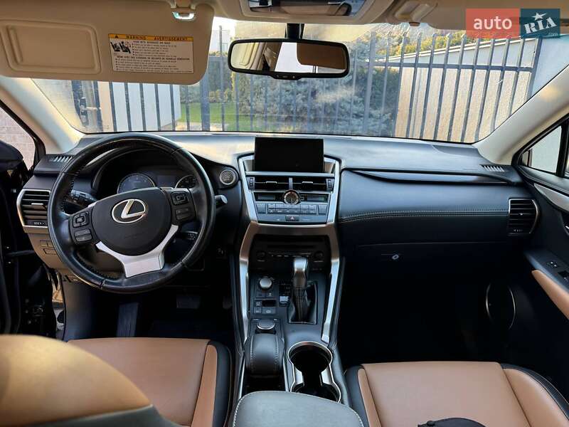Внедорожник / Кроссовер Lexus NX 2017 в Киеве