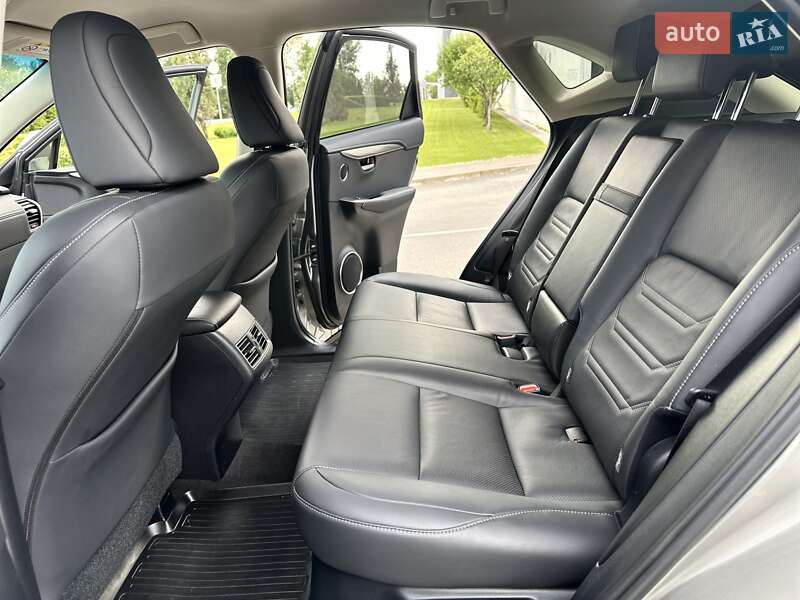Позашляховик / Кросовер Lexus NX 2019 в Києві