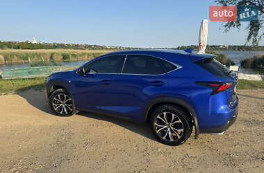 Позашляховик / Кросовер Lexus NX 2015 в 