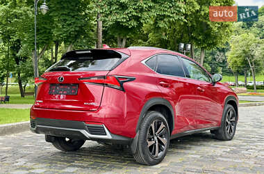 Внедорожник / Кроссовер Lexus NX 2019 в 