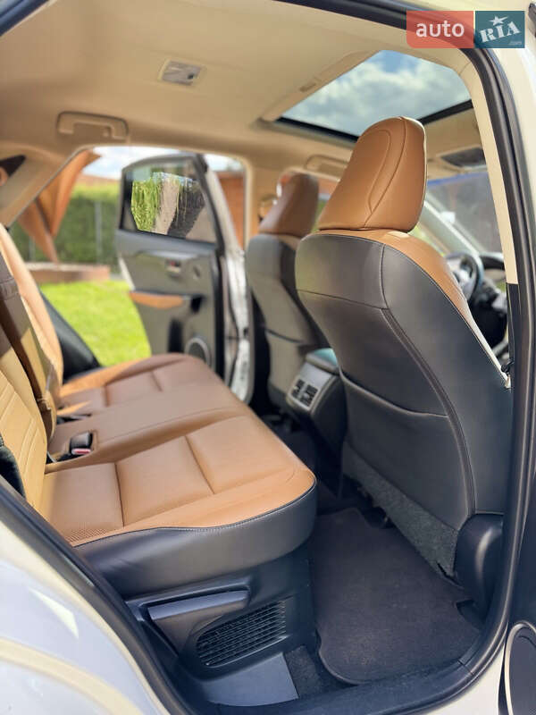 Внедорожник / Кроссовер Lexus NX 2018 в Киеве