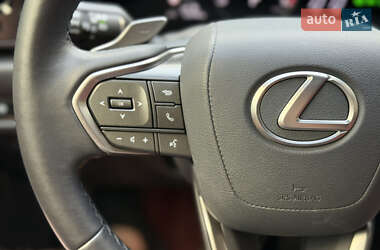 Позашляховик / Кросовер Lexus NX 2022 в 
