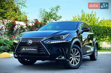 Позашляховик / Кросовер Lexus NX 2019 в 