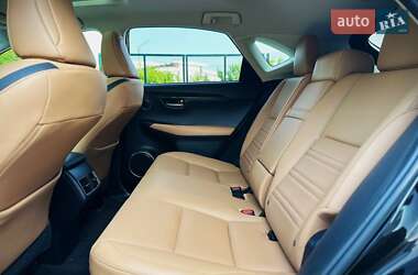 Позашляховик / Кросовер Lexus NX 2019 в 