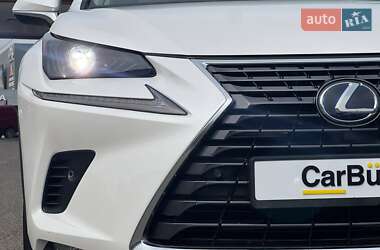 Внедорожник / Кроссовер Lexus NX 2020 в 