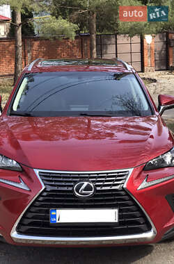 Внедорожник / Кроссовер Lexus NX 2015 в 