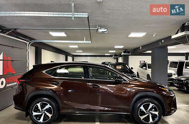 Внедорожник / Кроссовер Lexus NX 2019 в 