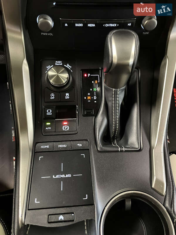 Внедорожник / Кроссовер Lexus NX 2019 в Львове